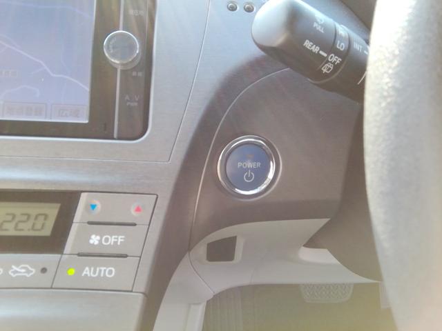 プリウス Ｓ　走行６４５３０ｋｍ　ＳＤナビ　フルセグＴＶ　バックカメラ　Ｂｌｕｅｔｏｏｔｈ　ＣＤ／ＤＶＤ再生　電動格納ミラー　オートＨＩＤライト　フォグランプ　アイドリングストップ　横滑り防止　ＥＴＣ　Ｐスタート（25枚目）