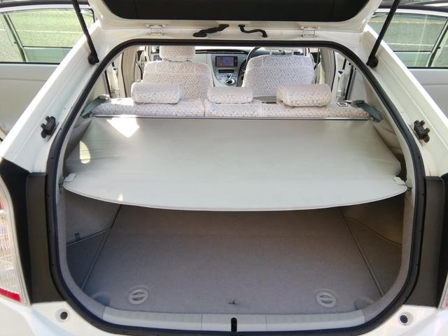 プリウス Ｓ　走行６４５３０ｋｍ　ＳＤナビ　フルセグＴＶ　バックカメラ　Ｂｌｕｅｔｏｏｔｈ　ＣＤ／ＤＶＤ再生　電動格納ミラー　オートＨＩＤライト　フォグランプ　アイドリングストップ　横滑り防止　ＥＴＣ　Ｐスタート（36枚目）