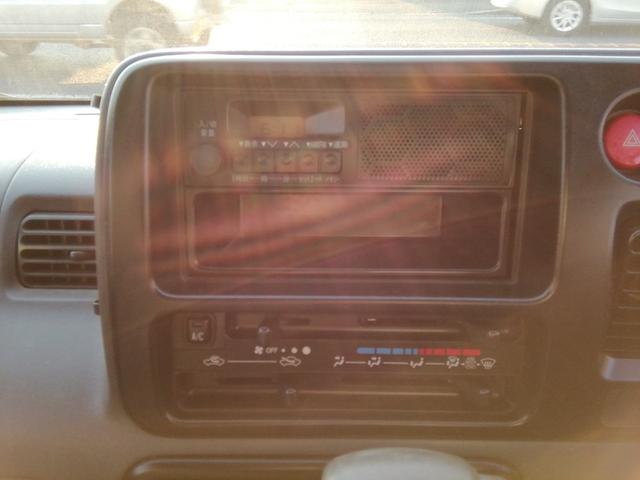 ハイゼットカーゴ スペシャルクリーン　レンタカーアップ　４ナンバー商用バン　ＥＴＣ　ラジオ　ライトレベライザー　両側スライドドア　エアコン　パワーステアリング　ダブルエアバック（9枚目）