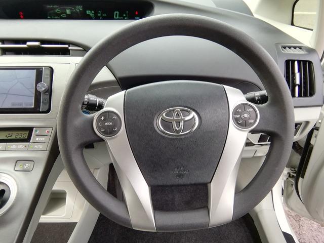 プリウス Ｓ　バックカメラ　ＳＤナビ　フルセグＴＶ　Ｂｌｕｅｔｏｏｔｈ　ＣＤ／ＤＶＤ再生　オートＨＩＤライト　フォグランプ　アイドリングストップ　横滑り防止　電動格納ミラー　ＥＴＣ　１５インチＡＷ　プッシュスタート（34枚目）