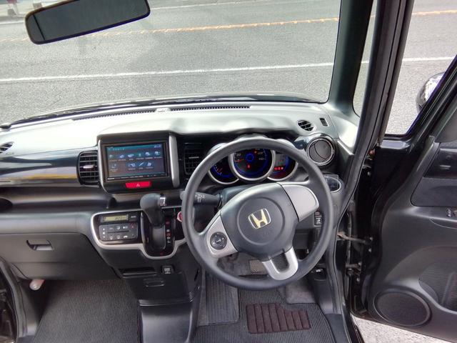 Ｎ－ＢＯＸカスタム Ｇ・Ｌパッケージ　両側スライド左側電動　ＳＤナビ　フルセグＴＶ　Ｂｌｕｅｔｏｏｔｈ　ＣＤ／ＤＶＤ再生　オートＨＩＤライト　フォグランプ　電動格納ミラー　アイドリングストップ　横滑り防止　１４インチＡＷ　プッシュスタート（16枚目）