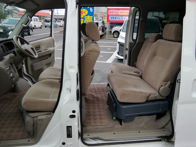 アトレーワゴン 　リヤシートリフト　福祉車両　電動格納ミラー　ＣＤ再生　ラジオ　ライトレベライザー　社外１３インチアルミホイール　キーレス　オートエアコン　パワーステアリング　パワーウィンドウ　ＡＢＳ　ダブルエアバック（15枚目）