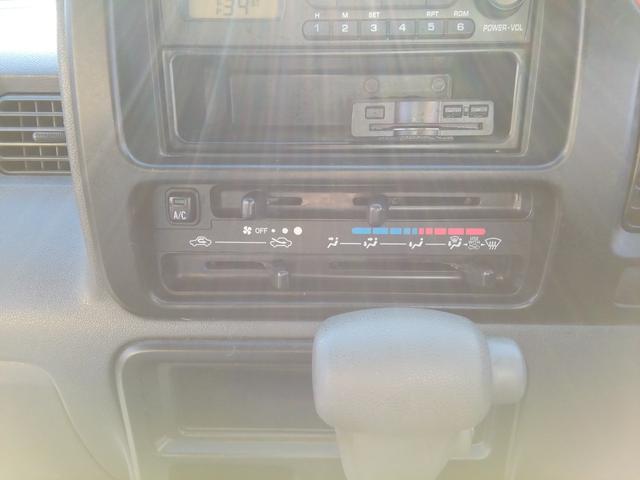 �c�Ǝ��Ԃ͂P�O�F�O�O�`�P�X�F�O�O�@�y�E���E�j�����c�Ƃ��Ă��܂��I�@�@���T���j���͒�x�������������Ă���܂����i�Q�@�Q�j��