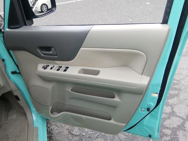 スペーシア Ｘ　両側スライド左側電動　ＳＤナビ　ＣＤ／ＤＶＤ再生　アイドリングストップ　運転席シートヒーター　ライトレベライザー　電動格納ミラー　プッシュスタート　スマートキー　オートエアコン　ＰＳ　ＰＷ　ＡＢＳ（28枚目）