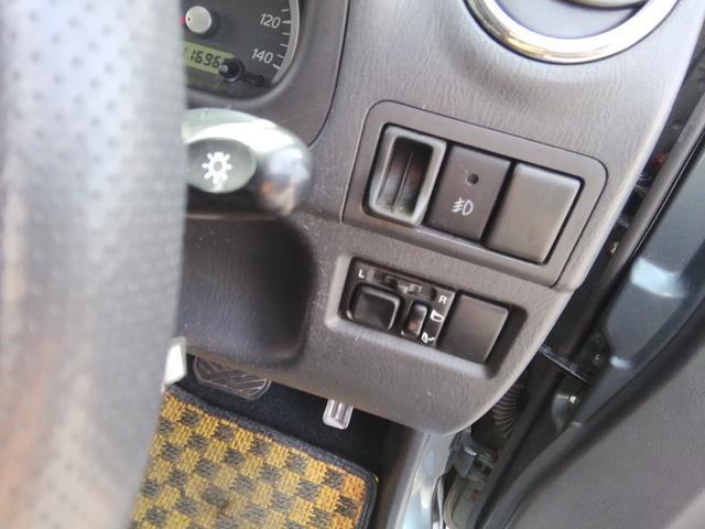 ジムニー ランドベンチャー　４ＷＤ切替　ハードカバー付き背面タイヤ　ルーフレール　１６インチアルミホイール　ＥＴＣ　電動格納ミラー　社外ＬＥＤヘッドライト　フォグランプ　キーレス　エアコン　パワーステアリング　パワーウィンドウ（12枚目）