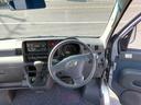 ＤＸ　４ナンバー商用バン　走行６８１３０ＫＭ　ＣＤ再生　ラジオ　ライトレベライザー　社外１３インチアルミホイール　エアコン　パワーステアリング　パワーウィンドウ　ＡＢＳ　ダブルエアバック（30枚目）