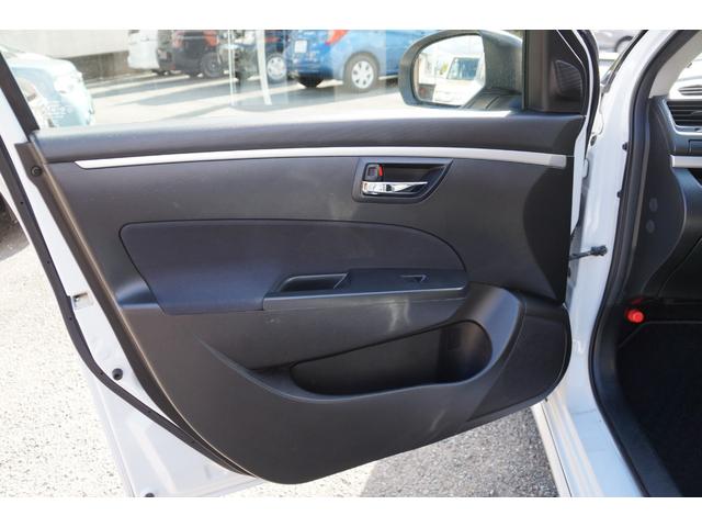 スイフト ＲＳ　車検整備２年付き・純正フルエアロ・ナビ・ワンセグＴＶ・ＣＤ／ＤＶＤビデオ再生・ＥＴＣ・社外ＨＫＳマフラー・スマートキー・プッシュスタート・ドライブレコーダー・オートエアコン・純正アルミホイール（31枚目）