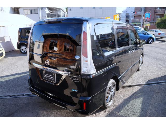 セレナ ライダー　ブラックライン　純正ナビ・Ｂｌｕｅｔｏｏｔｈオーディオ・バックカメラ・フルセグＴＶ・ＣＤ／ＤＶＤビデオ再生・ＨＩＤヘッドランプ・両側電動スライドドア・オートライト・Ｗオートエアコン・クルコン・スマートキー・ＥＴＣ（13枚目）