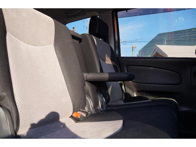 セレナ ライダー　ブラックライン　純正ナビ・Ｂｌｕｅｔｏｏｔｈオーディオ・バックカメラ・フルセグＴＶ・ＣＤ／ＤＶＤビデオ再生・ＨＩＤヘッドランプ・両側電動スライドドア・オートライト・Ｗオートエアコン・クルコン・スマートキー・ＥＴＣ（33枚目）