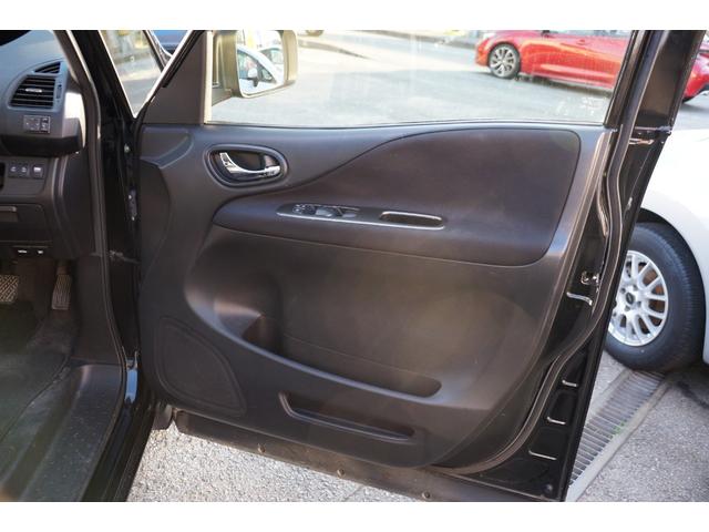 セレナ ライダー　ブラックライン　純正ナビ・Ｂｌｕｅｔｏｏｔｈオーディオ・バックカメラ・フルセグＴＶ・ＣＤ／ＤＶＤビデオ再生・ＨＩＤヘッドランプ・両側電動スライドドア・オートライト・Ｗオートエアコン・クルコン・スマートキー・ＥＴＣ（46枚目）