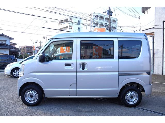 エブリイ ＰＡリミテッド　車検整備２年付・レンタＵＰ・キーレス・ナビ・Ｂｌｕｅｔｏｏｔｈオーディオ・ＣＤ／ＤＶＤビデオ・Ｂカメラ・ＥＴＣ・プライバシーガラス・エアコン・パワステ・４速オートマ・両側スライドドア・可倒式リアシート（10枚目）