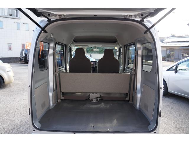 エブリイ ＰＡリミテッド　車検整備２年付・レンタＵＰ・キーレス・ナビ・Ｂｌｕｅｔｏｏｔｈオーディオ・ＣＤ／ＤＶＤビデオ・Ｂカメラ・ＥＴＣ・プライバシーガラス・エアコン・パワステ・４速オートマ・両側スライドドア・可倒式リアシート（29枚目）