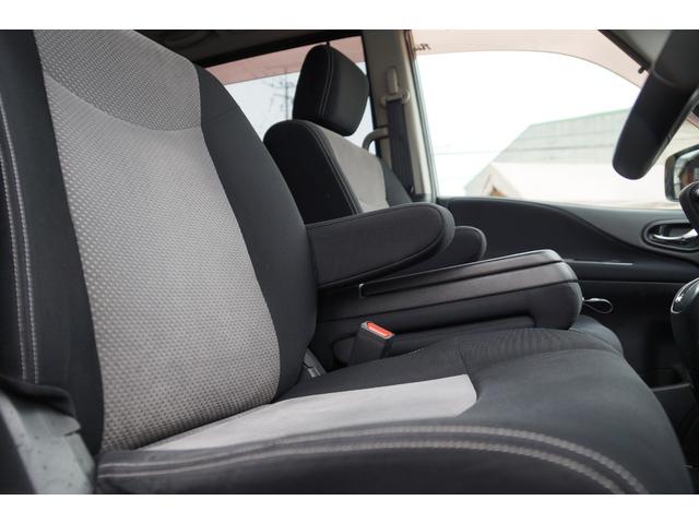 セレナ ライダー 車検整備2年付・ナビ・Bluetoothオーディオ・フルセグTV・Bカメラ・CD/DVDビデオ再生・CD録音・スマートキー・両側電動スライド・HIDヘッドランプ・オートエアコン・オートライト・ETC(18枚目)