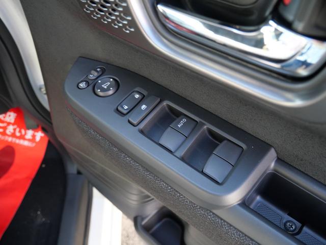 Ｎ－ＢＯＸカスタム ベースグレード　届出済未使用車　ホンダセンシング　Ｈｏｎｄａ　ＣＯＮＮＥＣＴ　ｆｏｒ　Ｇａｔｈｅｒｓ＋ナビ装着用スペシャルパッケージ　片側電動スライドドア　スマートキー　プッシュスターター　ＬＥＤヘッドライト（11枚目）