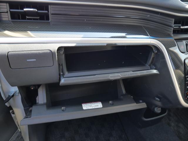 ムーヴ カスタム　Ｘ　ハイパーＳＡＩＩ　衝突軽減ブレーキ　アイドリングストップ　横滑り防止装置　ＬＥＤヘッドライト　純正エアロ　アルミホイール　ナビ　バックカメラ　スマートキー　プッシュスターター　電動格納ドアミラー（12枚目）