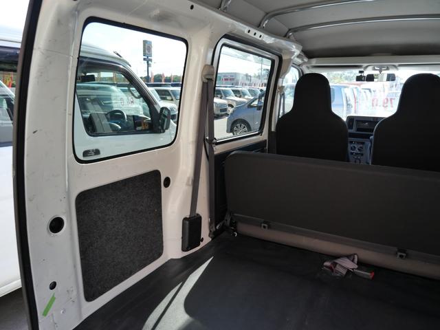 ハイゼットカーゴ ＤＸ　車検２年付　オートマ車　前席パワーウィンドウ　エアコン　パワーステアリング　両側スライドドア　運転席エアバック（19枚目）