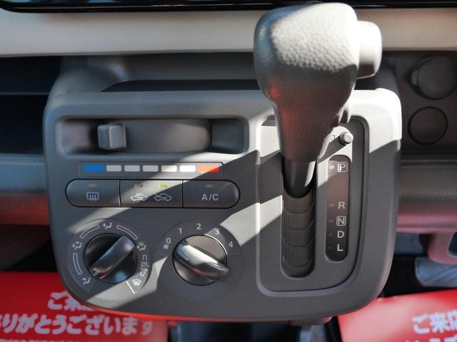 ＭＲワゴン Ｌ　ナビ　ＥＴＣ　スマートキー　プッシュスターター　電動格納ドアミラー　ベンチシート　ＡＢＳ　運転席助手席エアバック（5枚目）