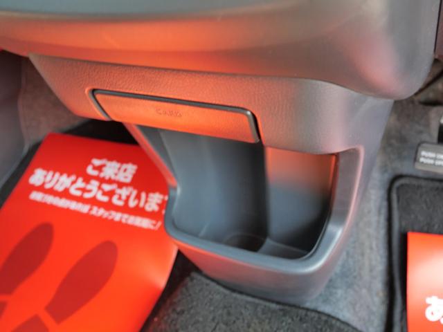ＭＲワゴン Ｌ　ナビ　ＥＴＣ　スマートキー　プッシュスターター　電動格納ドアミラー　ベンチシート　ＡＢＳ　運転席助手席エアバック（6枚目）