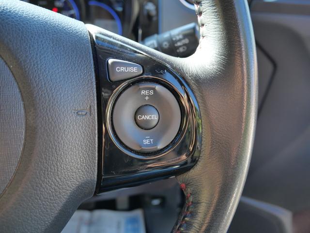 Ｎ－ＷＧＮカスタム Ｇ・Ａパッケージ　衝突軽減ブレーキ　アイドリングストップ　横滑り防止装置　ナビ　ＥＴＣ　スマートキー　プッシュスターター　電動格納ドアミラー　オートエアコン　ベンチシート　ＨＩＤヘッドライト　アルミホイール（8枚目）