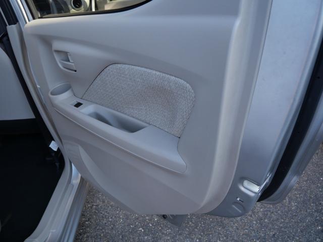 デイズ Ｘ　衝突軽減ブレーキ　クリアランスソナー　スマートキー　プッシュスターター　電動格納ドアミラー　ベンチシート　オートエアコン　純正アルミホイール（28枚目）