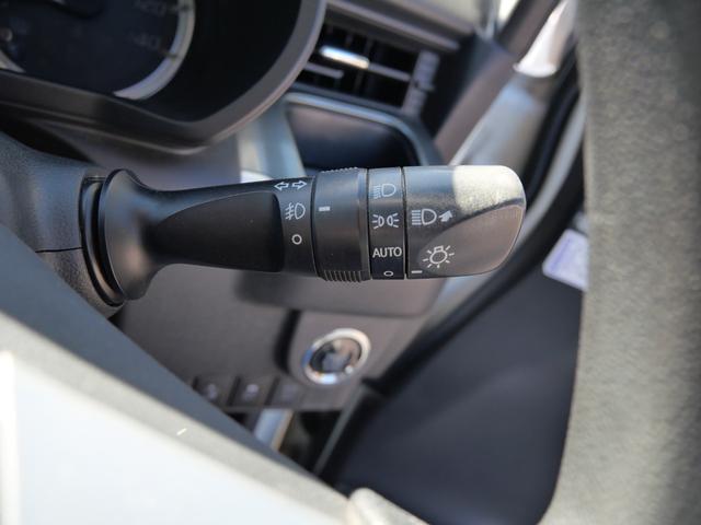 ムーヴ カスタム X SA LEDヘッドライト 純正アルミ ETC スマートキー プッシュスターター オートライト 電動格納ドアミラー オートエアコン ベンチシート 衝突軽減ブレーキ アイドリングストップ 横滑り防止装置(13枚目)