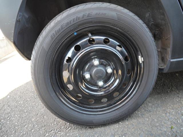 タフト X LEDヘッドライト ガラスルーフ スマートキー プッシュスターター オートライト 電動格納ドアミラー 衝突軽減ブレーキ クリアランスソナー 横滑り防止装置 アイドリングストップ(28枚目)