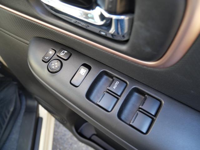 ワゴンRスマイル ハイブリッドX 両側電動スライドドア ナビ バックカメラ ETC スマートキー プッシュスターター LEDヘッドライト 衝突軽減ブレーキ レーンアシスト 横滑り防止装置 アイドリングストップ クリアランスソナー(11枚目)