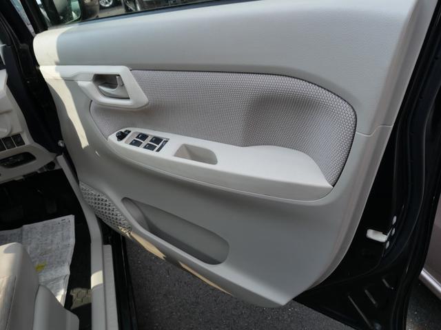 ムーヴ Ｌ　アイドリングストップ　横滑り防止装置　ＥＴＣ　ＣＤデッキ　ベンチシート　電動格納ドアミラー　運転席助手席エアバック（31枚目）