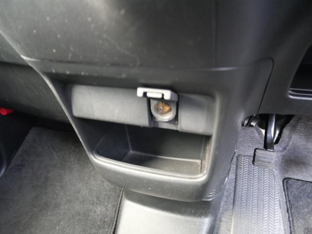 N-BOXカスタム G・ターボLパッケージ 両側電動スライドドア ナビ バックカメラ ETC スマートキー プッシュスターター クルーズコントロール オートライト HIDヘッドライト 純正エアロ アルミホイール(13枚目)