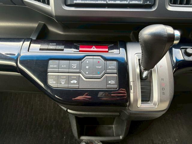 ステップワゴンスパーダ Ｚ　ＨＤＤナビ　両側電動スライドドア　ドライブレコーダー　後席モニター　バックカメラ　ＥＴＣ　ＴＶ　スマートキー　アルミホイール（33枚目）