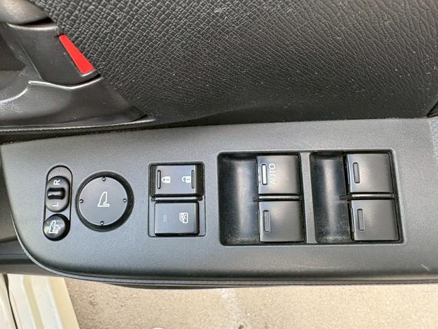 ステップワゴンスパーダ Ｚ　ＨＤＤナビ　両側電動スライドドア　ドライブレコーダー　後席モニター　バックカメラ　ＥＴＣ　ＴＶ　スマートキー　アルミホイール（42枚目）