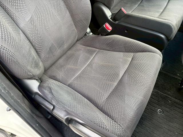 ステップワゴンスパーダ Ｚ　ＨＤＤナビ　両側電動スライドドア　ドライブレコーダー　後席モニター　バックカメラ　ＥＴＣ　ＴＶ　スマートキー　アルミホイール（45枚目）