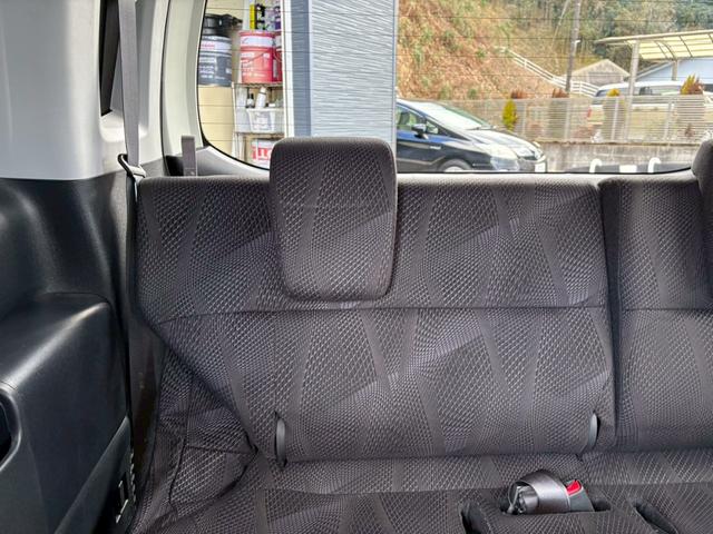 ステップワゴンスパーダ Ｚ　ＨＤＤナビ　両側電動スライドドア　ドライブレコーダー　後席モニター　バックカメラ　ＥＴＣ　ＴＶ　スマートキー　アルミホイール（57枚目）