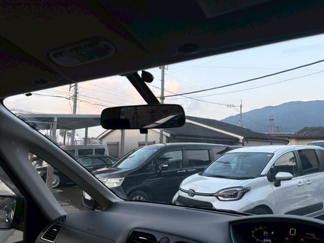 セレナ ハイウェイスターＧ　Ｓ－ハイブリッド　エアロモード　ＳＤナビ　両側電動スライドドア　Ｂｌｕｅｔｏｏｔｈ　バックカメラ　ＥＴＣ　ＴＶ　スマートキー　アルミホイール（30枚目）