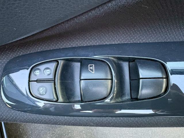 セレナ ハイウェイスターＧ　Ｓ－ハイブリッド　エアロモード　ＳＤナビ　両側電動スライドドア　Ｂｌｕｅｔｏｏｔｈ　バックカメラ　ＥＴＣ　ＴＶ　スマートキー　アルミホイール（46枚目）