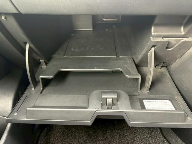 �y�O���[�u�{�b�N�X�z�Ԍ��ؓ���⏑�ނȂǂ����[�ł��܂���