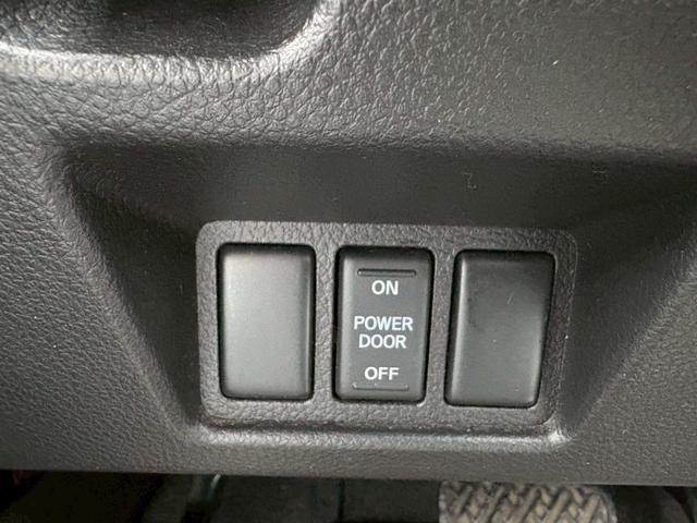 セレナ ハイウェイスター　Ｓ－ハイブリッド　エアロモード　ＳＤナビ　両側電動スライドドア　バックカメラ　ＥＴＣ　ＴＶ　スマートキー　アルミホイール（29枚目）