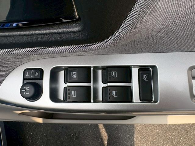 �p���[�E�B���h�E�̃X�C�b�`�ł��B�@���ׂĂ̑��̑S�E�S�J���I�[�g�łł��܂���