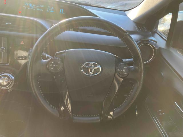 アクア Ｇ　Ｇ’ｓ　ドライブレコーダー　ＥＴＣ　バックカメラ　ナビ　ＴＶ　アルミホイール　オートライト　スマートキー　電動格納ミラー　ＣＶＴ　衝突安全ボディ　ＡＢＳ　ＣＤ　ＤＶＤ再生　Ｂｌｕｅｔｏｏｔｈ　エアコン（3枚目）