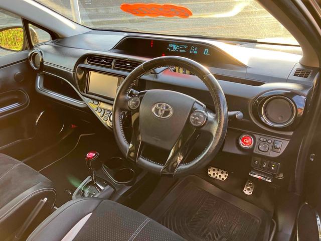 アクア Ｇ　Ｇ’ｓ　ドライブレコーダー　ＥＴＣ　バックカメラ　ナビ　ＴＶ　アルミホイール　オートライト　スマートキー　電動格納ミラー　ＣＶＴ　衝突安全ボディ　ＡＢＳ　ＣＤ　ＤＶＤ再生　Ｂｌｕｅｔｏｏｔｈ　エアコン（45枚目）