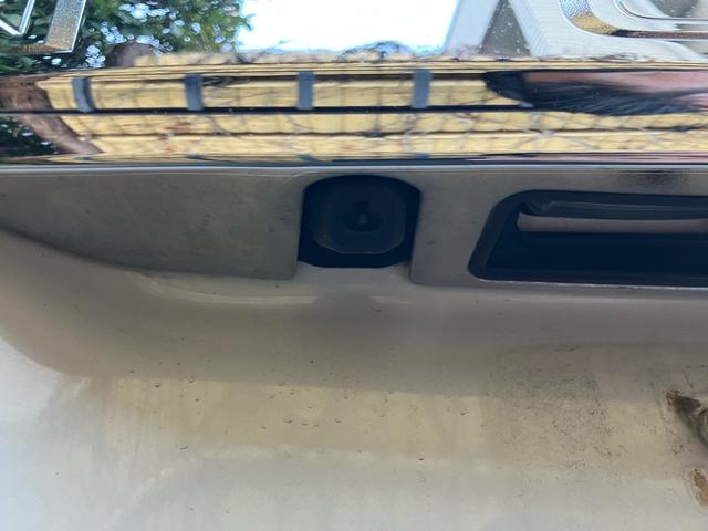 ノア ハイブリッドＸ　片側電動スライドドア　ナビ　テレビ　バックカメラ　ＥＴＣ　スマートキー　プッシュスタート　アイドリングストップ　ＬＥＤヘッドランプ　Ｂｌｕｅｔｏｏｔｈ接続（12枚目）