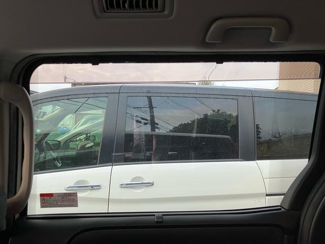 ノア ハイブリッドＸ　片側電動スライドドア　ナビ　テレビ　バックカメラ　ＥＴＣ　スマートキー　プッシュスタート　アイドリングストップ　ＬＥＤヘッドランプ　Ｂｌｕｅｔｏｏｔｈ接続（19枚目）
