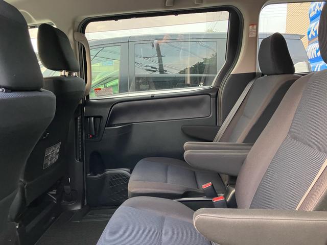 ノア ハイブリッドＸ　片側電動スライドドア　ナビ　テレビ　バックカメラ　ＥＴＣ　スマートキー　プッシュスタート　アイドリングストップ　ＬＥＤヘッドランプ　Ｂｌｕｅｔｏｏｔｈ接続（21枚目）