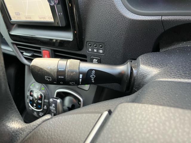 ノア ハイブリッドＸ　片側電動スライドドア　ナビ　テレビ　バックカメラ　ＥＴＣ　スマートキー　プッシュスタート　アイドリングストップ　ＬＥＤヘッドランプ　Ｂｌｕｅｔｏｏｔｈ接続（40枚目）