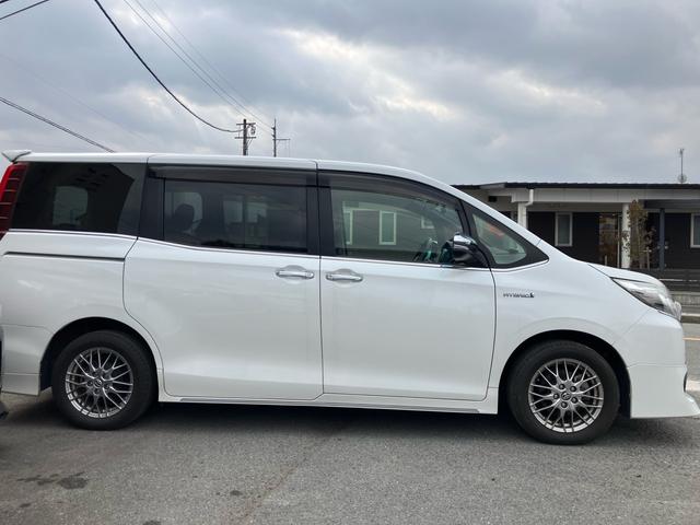 エスクァイア ハイブリッドＧｉ　両側電動スライドドア　ナビ　フルセグテレビ　バックカメラ　ＥＴＣ　アイドリングストップ　ドライブレコーダー　オートクルーズコントロール　Ｂｌｕｅｔｏｏｔｈ接続（8枚目）