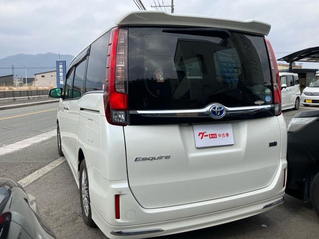 エスクァイア ハイブリッドＧｉ　両側電動スライドドア　ナビ　フルセグテレビ　バックカメラ　ＥＴＣ　アイドリングストップ　ドライブレコーダー　オートクルーズコントロール　Ｂｌｕｅｔｏｏｔｈ接続（12枚目）