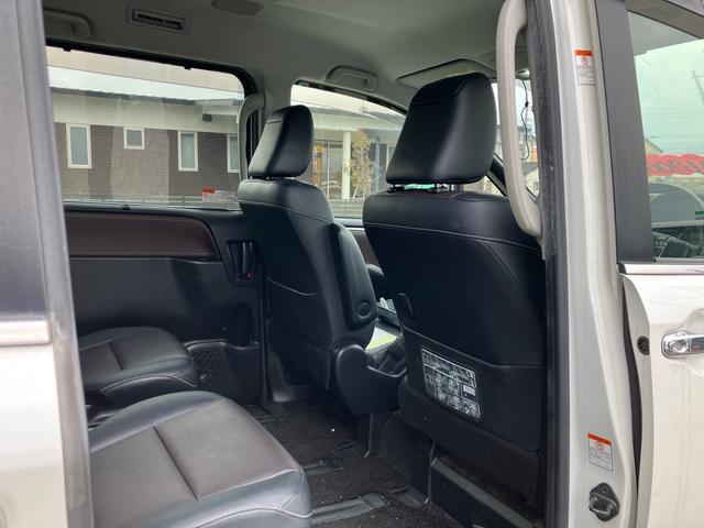 エスクァイア ハイブリッドＧｉ　両側電動スライドドア　ナビ　フルセグテレビ　バックカメラ　ＥＴＣ　アイドリングストップ　ドライブレコーダー　オートクルーズコントロール　Ｂｌｕｅｔｏｏｔｈ接続（25枚目）