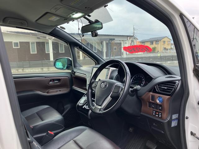 エスクァイア ハイブリッドＧｉ　両側電動スライドドア　ナビ　フルセグテレビ　バックカメラ　ＥＴＣ　アイドリングストップ　ドライブレコーダー　オートクルーズコントロール　Ｂｌｕｅｔｏｏｔｈ接続（36枚目）