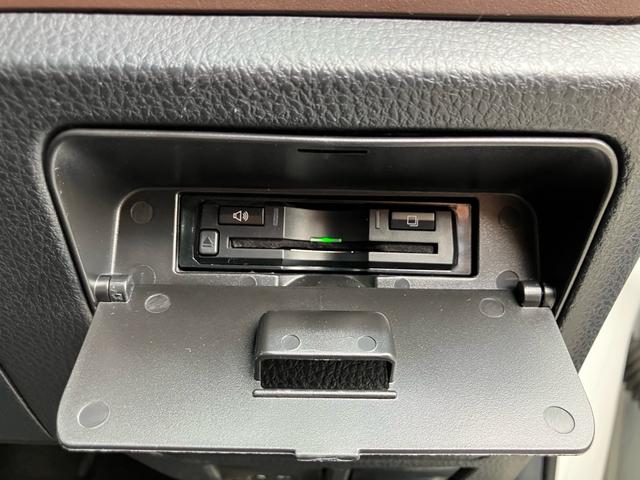 エスクァイア ハイブリッドＧｉ　両側電動スライドドア　ナビ　フルセグテレビ　バックカメラ　ＥＴＣ　アイドリングストップ　ドライブレコーダー　オートクルーズコントロール　Ｂｌｕｅｔｏｏｔｈ接続（41枚目）