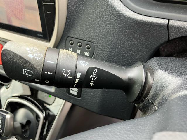 エスクァイア ハイブリッドＧｉ　両側電動スライドドア　ナビ　フルセグテレビ　バックカメラ　ＥＴＣ　アイドリングストップ　ドライブレコーダー　オートクルーズコントロール　Ｂｌｕｅｔｏｏｔｈ接続（47枚目）